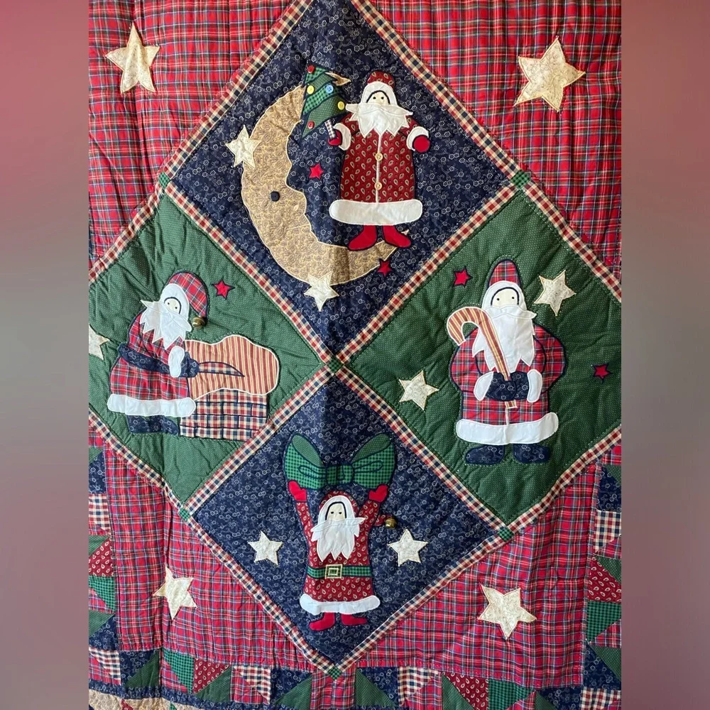Christmas Vintage Handmade Santa Claus Quilt 60”/40” 🎄